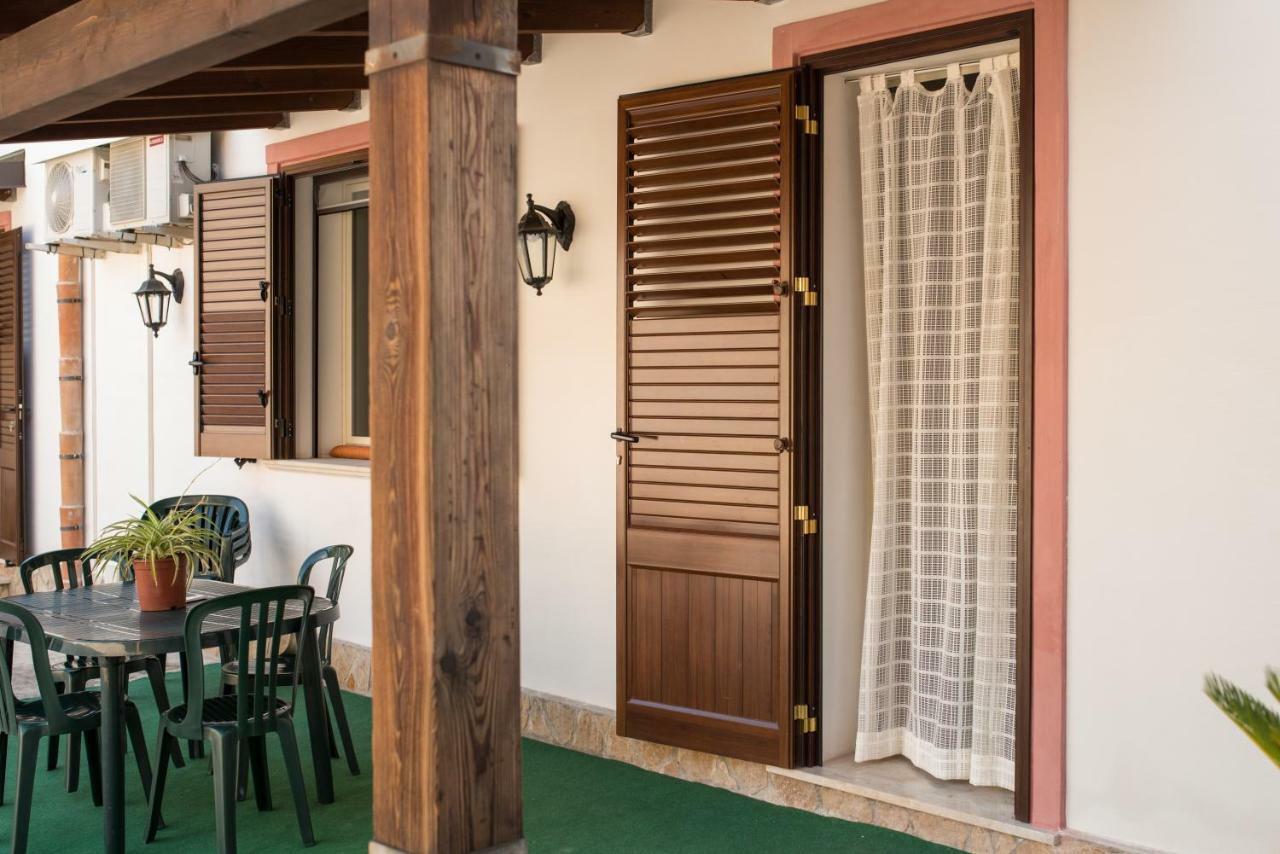 Baglio Scurati Home Holidays كوستوناتشي المظهر الخارجي الصورة